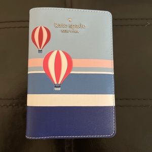 Kate Spade Up, Up & Away Hot Air Balloon Passport Holder WLRO0535